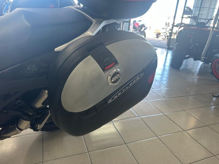 2005 Suzuki V-Strom 1000 (DL1000) V-Strom Silver