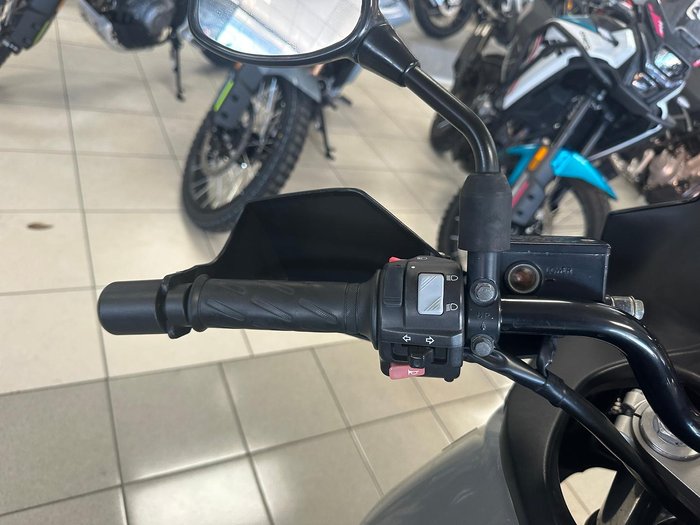 2005 Suzuki V-Strom 1000 (DL1000) V-Strom Silver