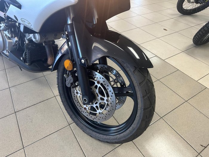 2005 Suzuki V-Strom 1000 (DL1000) V-Strom Silver