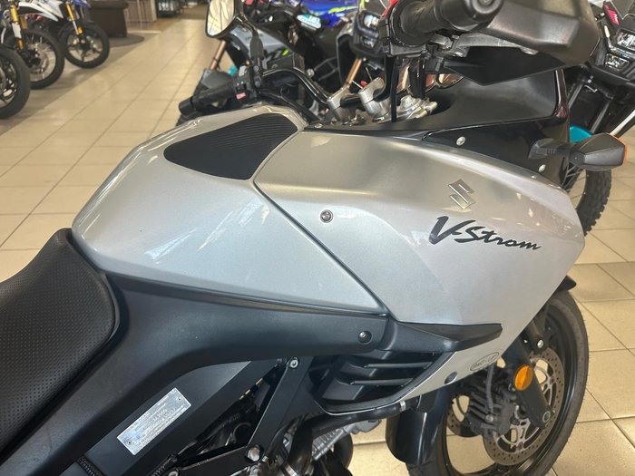 2005 Suzuki V-Strom 1000 (DL1000) V-Strom Silver