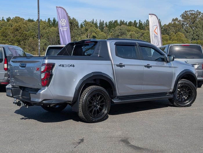 2025 Isuzu D-MAX X-TERRAIN