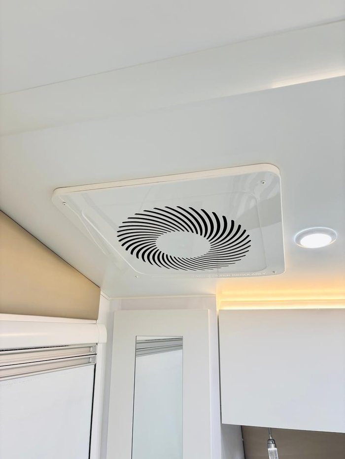 2025 Wonderland RV 21Ft Large En-Suite Layout