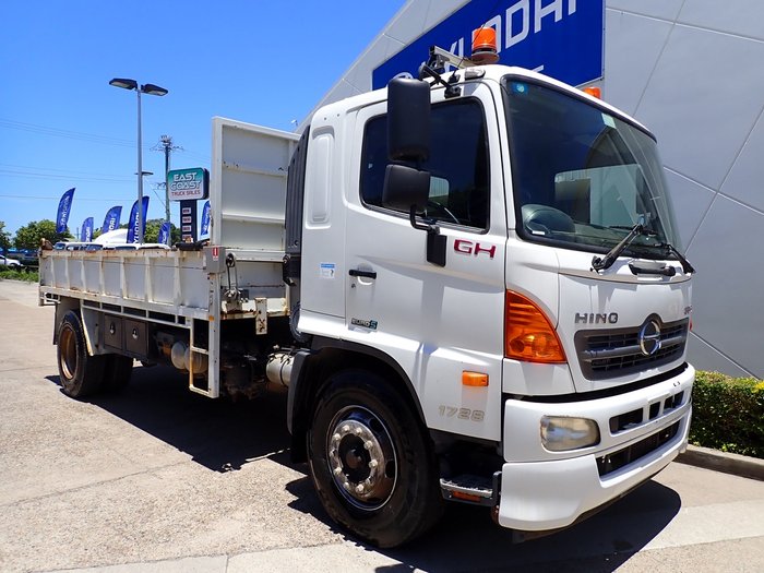 2011 HINO GH 500