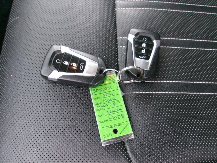 2021 Isuzu MU-X LS-T