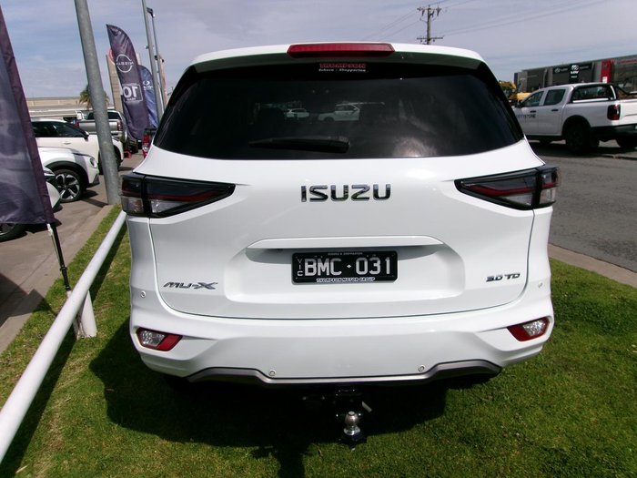 2021 Isuzu MU-X LS-T