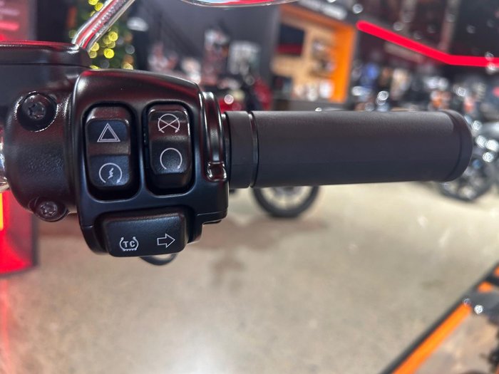 2023 Harley-Davidson Breakout 117 (FXBR) Softail Black