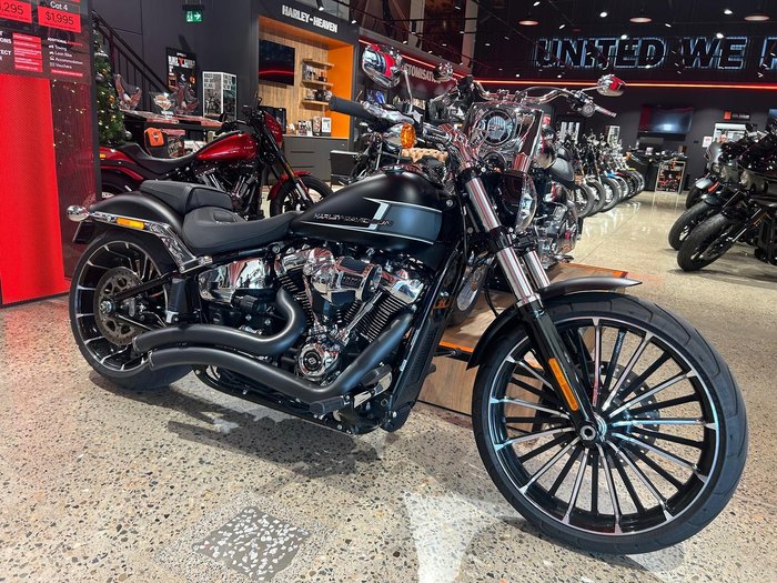 2023 Harley-Davidson Breakout 117 (FXBR) Softail Black