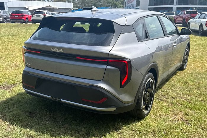 2025 Kia K4 Sport