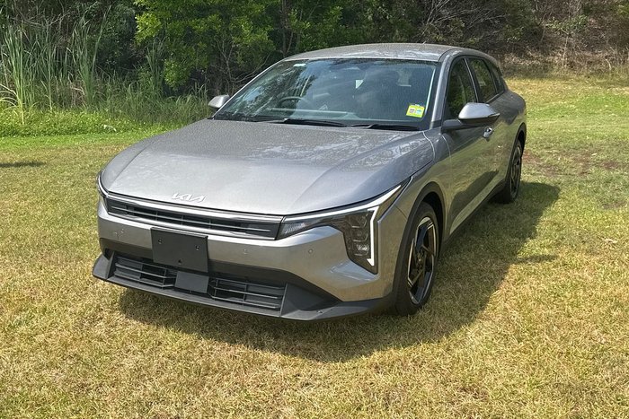 2025 Kia K4 Sport
