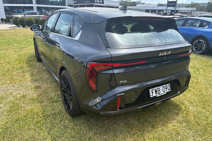 2025 Kia K4 GT-Line