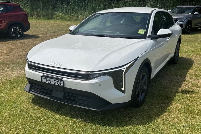2025 Kia K4 S