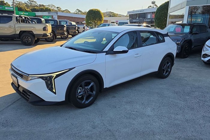 2025 Kia K4 S