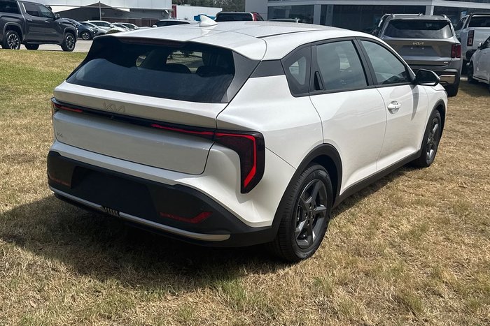 2025 Kia K4 S