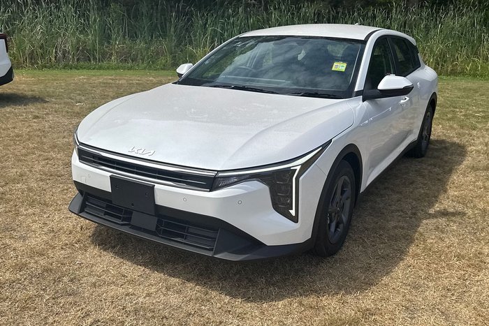 2025 Kia K4 S