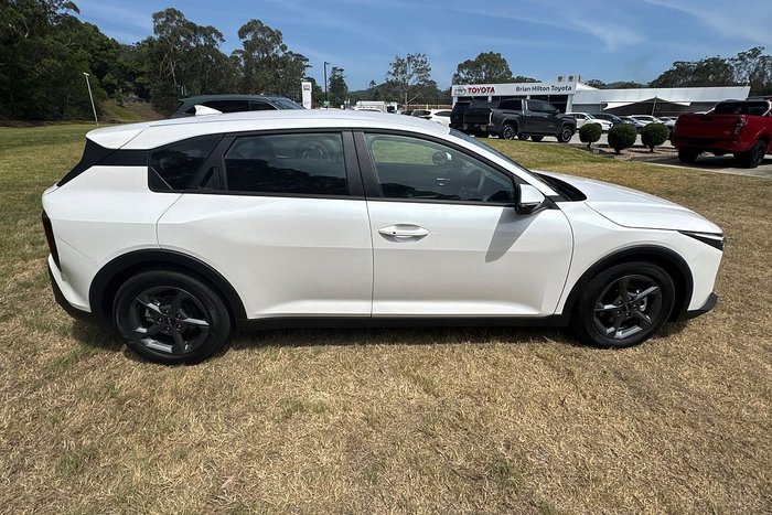 2025 Kia K4 S