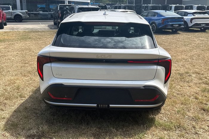 2025 Kia K4 S