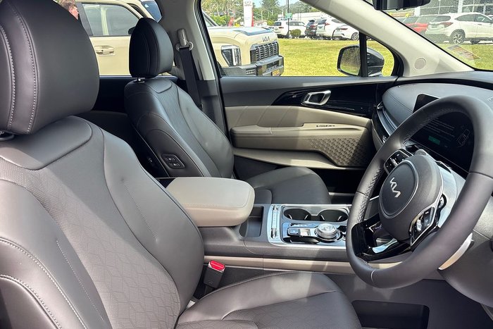 2025 Kia Carnival GT-Line HEV