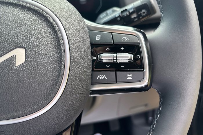 2025 Kia Carnival GT-Line HEV