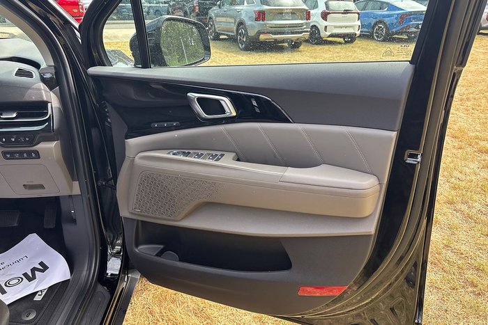 2025 Kia Carnival GT-Line HEV