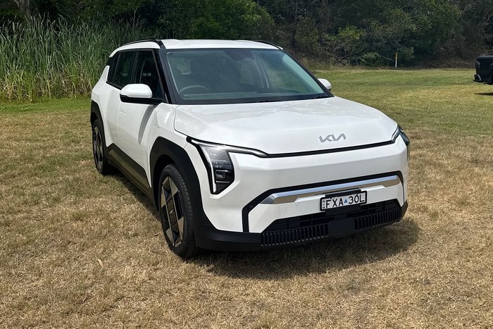2025 Kia EV3 Earth Long Range