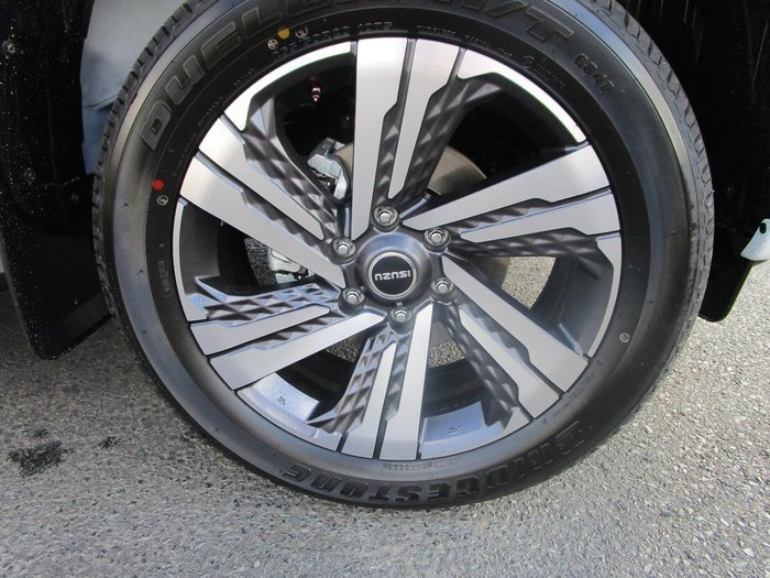 2025 Isuzu MU-X LS-T