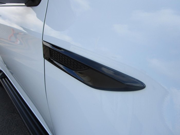 2025 Isuzu MU-X LS-T