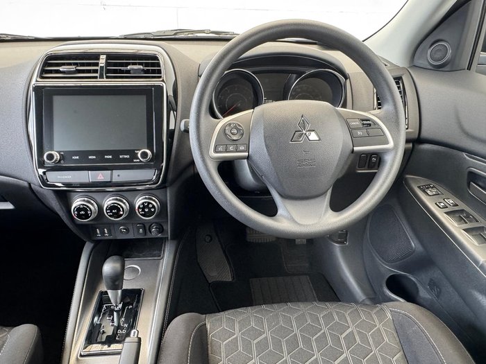 2024 Mitsubishi ASX ES