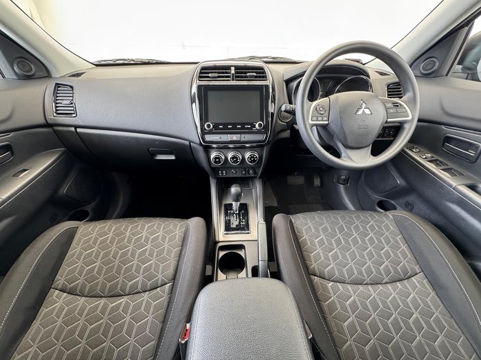 2024 Mitsubishi ASX ES