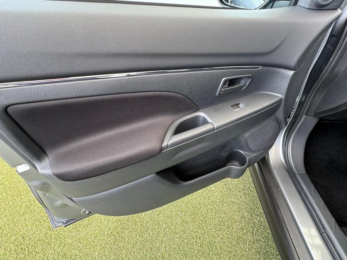 2024 Mitsubishi ASX ES