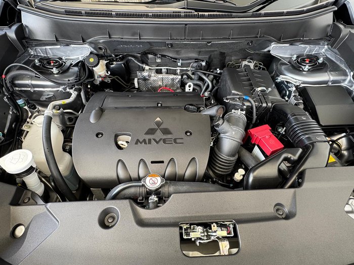 2024 Mitsubishi ASX ES