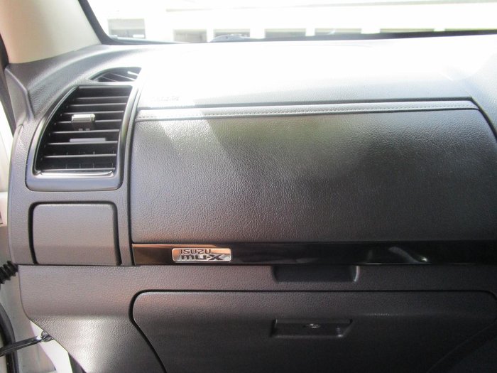 2019 Isuzu MU-X LS-M