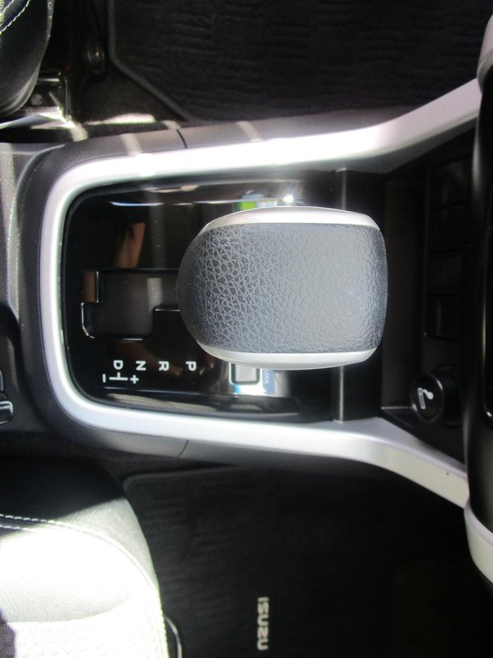 2019 Isuzu MU-X LS-M