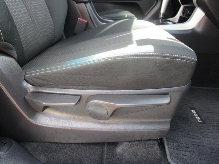 2019 Isuzu MU-X LS-M