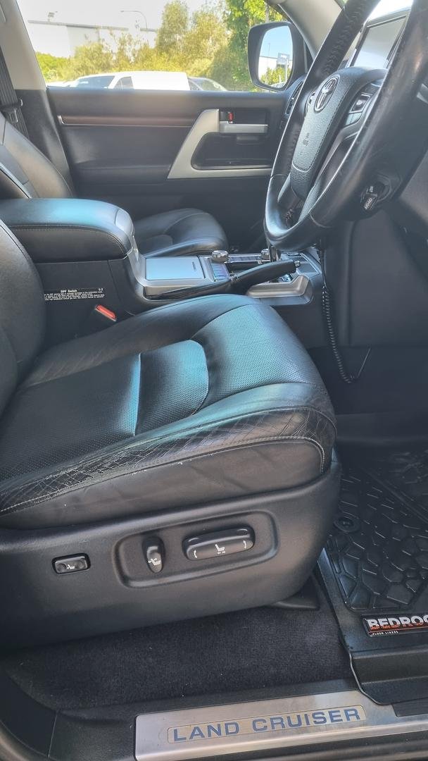 2016 Toyota Landcruiser VX