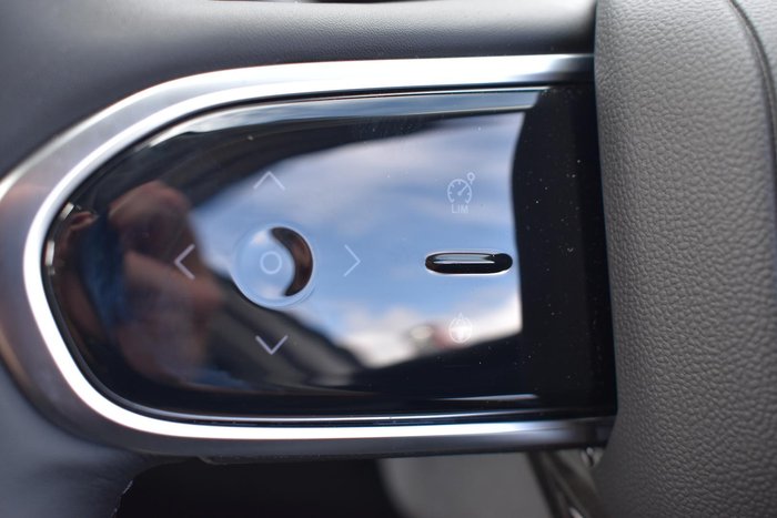 2025 Jaecoo J7 SHS Track