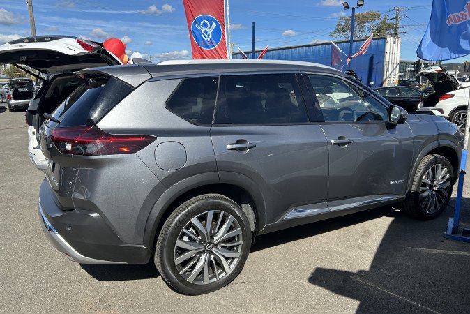 2023 NISSAN X-TRAIL Ti-L (4WD) e-POWER (HYBRID)