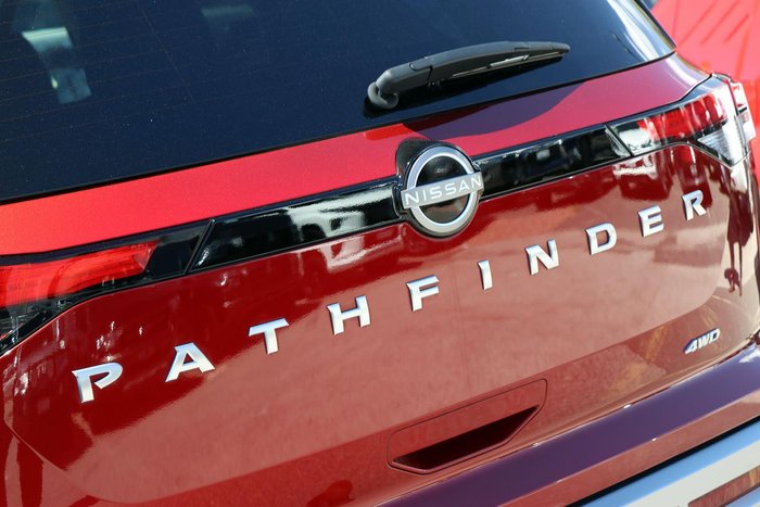 2024 Nissan Pathfinder Ti-L