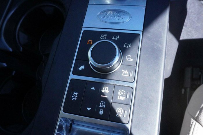 2017 Land Rover Discovery TD6 SE