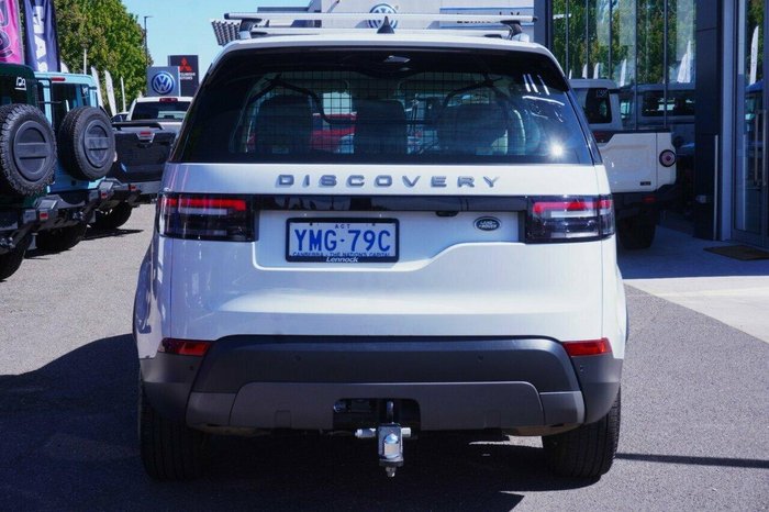 2017 Land Rover Discovery TD6 SE