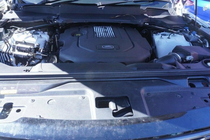 2017 Land Rover Discovery TD6 SE