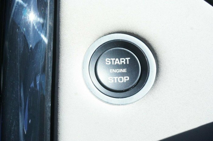 2017 Land Rover Discovery TD6 SE