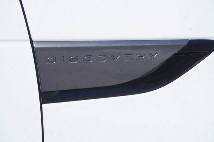2017 Land Rover Discovery TD6 SE