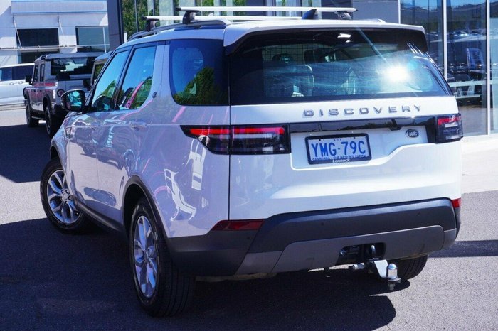 2017 Land Rover Discovery TD6 SE