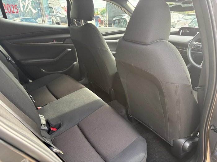 2025 Mazda 3 G20 Pure