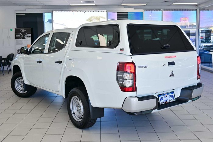 2021 Mitsubishi Triton GLX