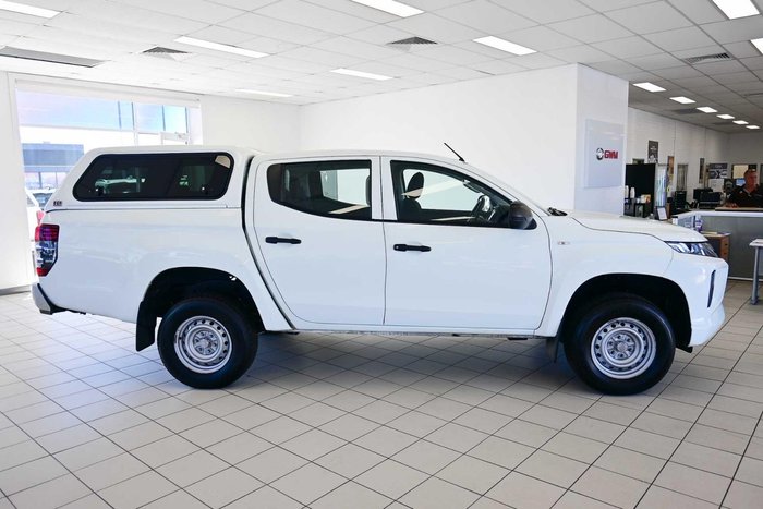 2021 Mitsubishi Triton GLX