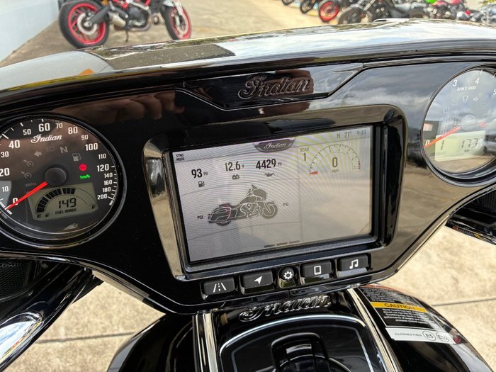 2025 Indian 2025 Indian 1900CC Chieftain PowerPlus Limited 11 BLACK METALLIC