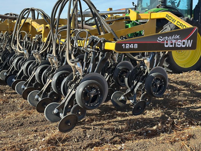 0 SERAFIN ULTISOW STPL ROW CROP SINGLE DISC SEEDER YELLOW