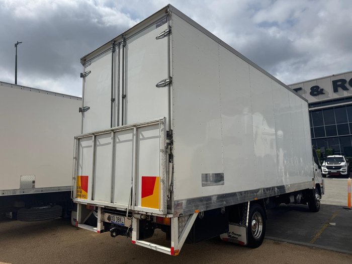 2022 mitsuishi Fuso 12/27 12/14/27