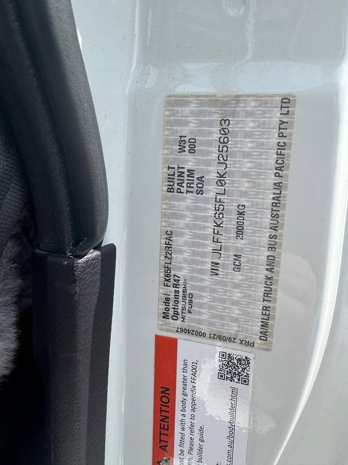 2022 mitsuishi Fuso 12/27 12/14/27